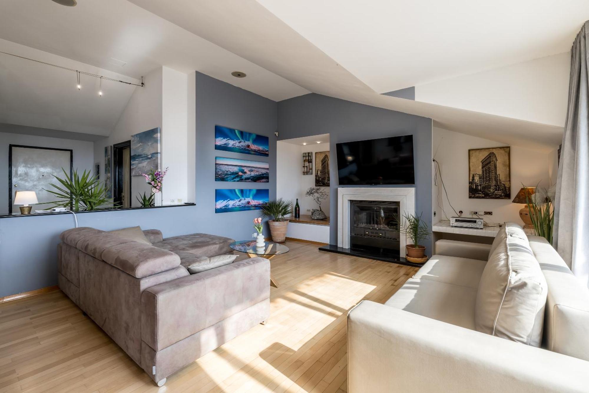Urban Utopia Penthouse With Private Parking Split Exterior foto